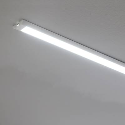 Plafonnier à tube LED qui fournit un éclairage lumineux et économe en énergie pour les intérieurs blancs modernes.
