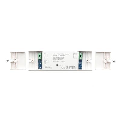 Contrôleur d'éclairage intelligent : design rectangulaire blanc avec connecteurs verts, étiquette bleue pour les informations techniques - parfait pour les systèmes d'éclairage LED avancés.