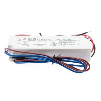 Bloc d'alimentation LED rectangulaire avec fils attachés et étiquette avec informations techniques et symboles de certification pour des solutions d'éclairage efficaces.