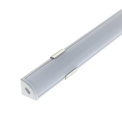 Profil LED en forme de L, 10mm x 10mm de hauteur et de largeur, 7mm de dimension d'angle, avec flèches et dimensions.
