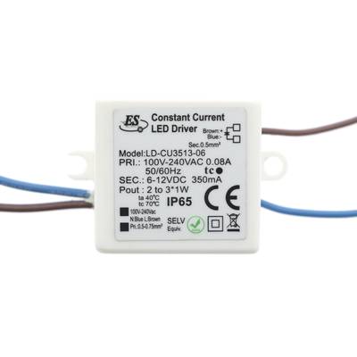 Alternative text : Contrôleur LED blanc à courant constant LD-CU3513-06 avec fils visibles et symboles de certification, idéal pour les solutions d'éclairage LED.