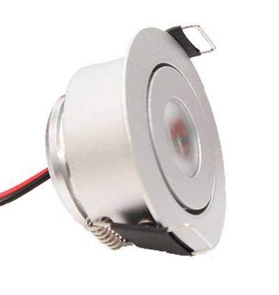 Gros plan d'un plafonnier LED encastré de couleur argentée avec fil attaché, idéal pour les solutions d'éclairage modernes.