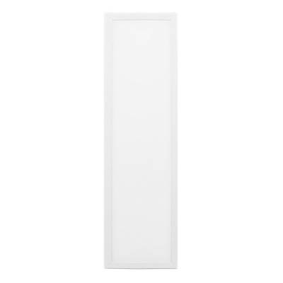 Un tissu blanc étroit et haut avec un cadre simple se tenant verticalement sur un fond blanc dans un mouvement d'éclairage LED.