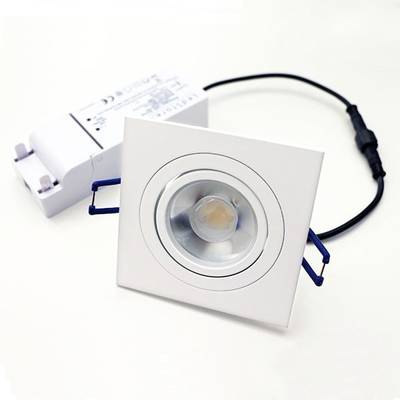 Plafonnier LED carré avec ampoule apparente, boîtier blanc, douilles bleues et alimentation sur fond blanc pour des solutions d'éclairage économes en énergie.