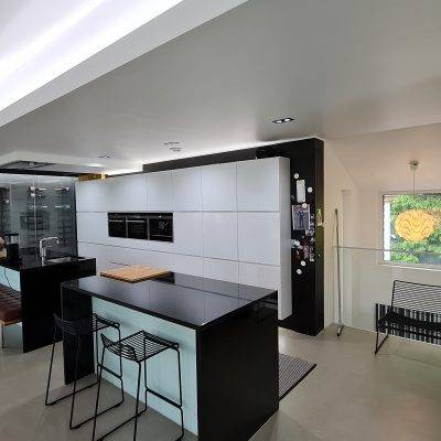 Maison minimaliste à Vantaa - Changements en cours de route
