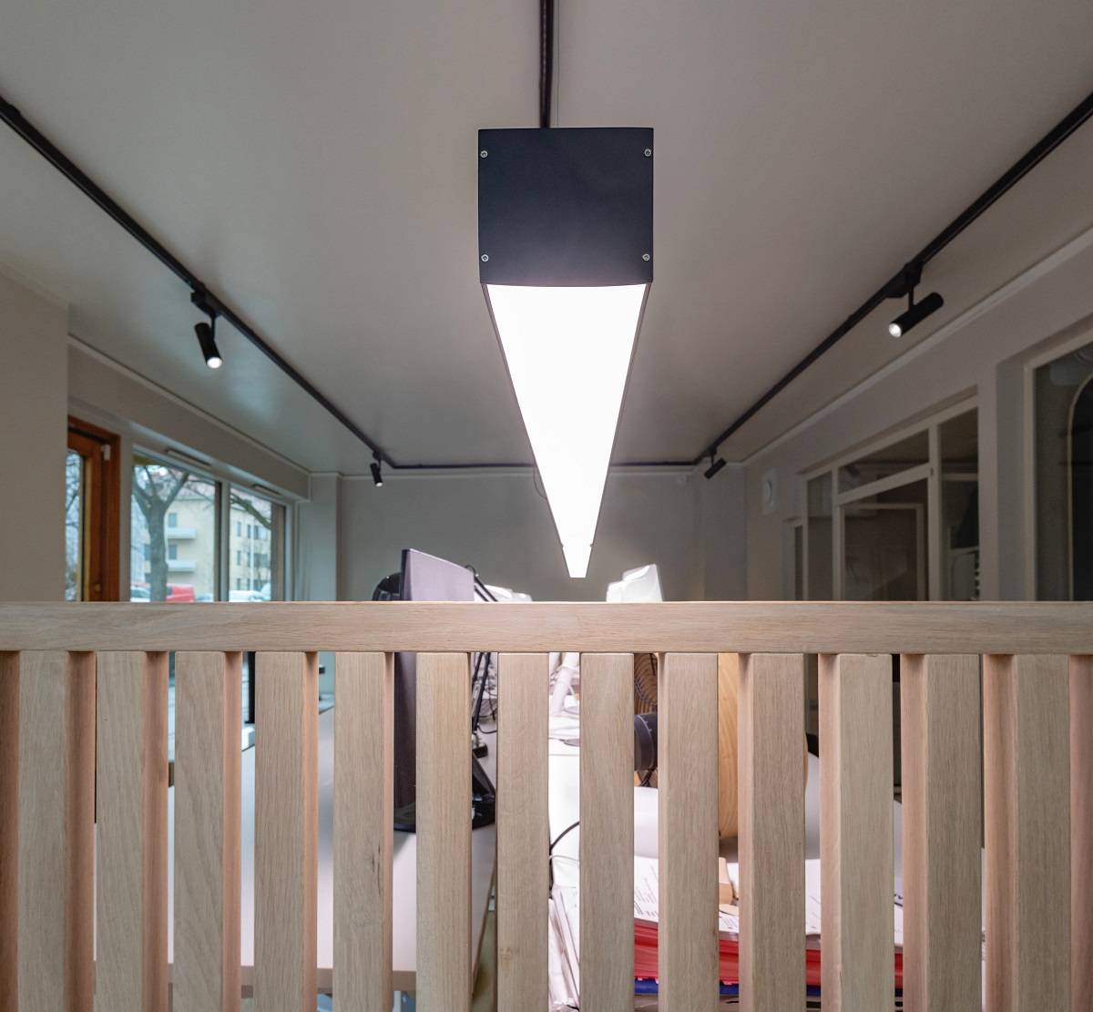 Surface lumineuse plate et bandes de LED blanches LedStore.fi