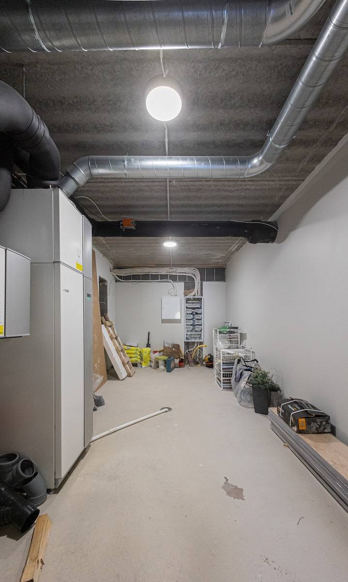 26 Eclairage de locaux techniques avec plafond apparent LedStorefi