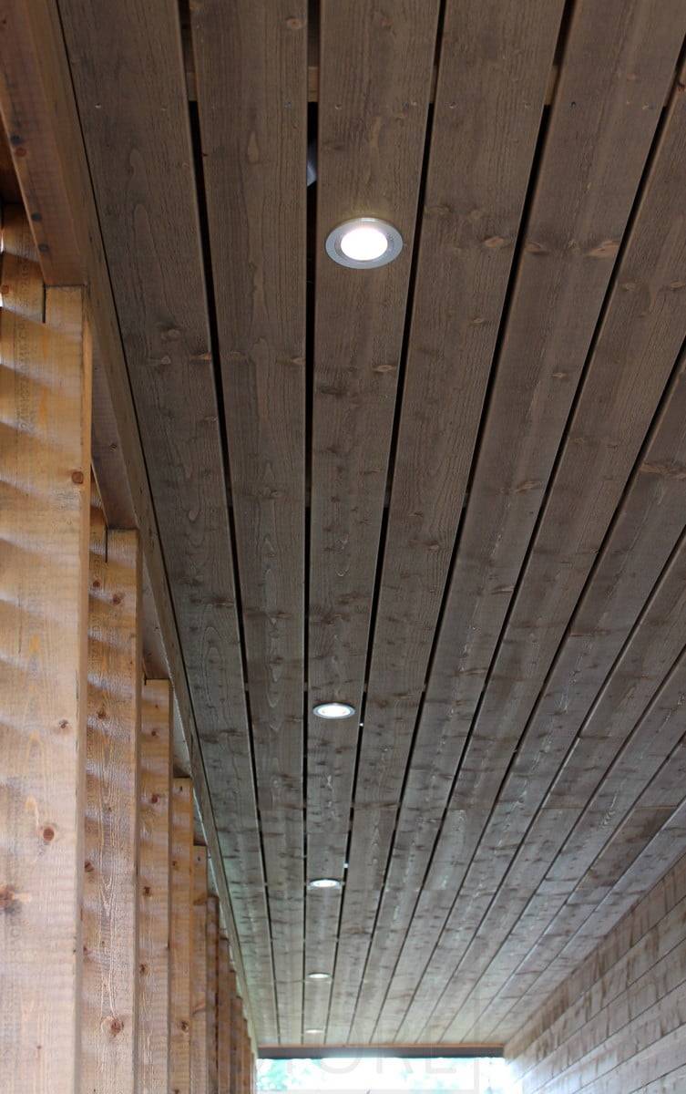 Salon de l'habitat 2014 : spot R023 en aluminium brossé sur toit terrasse en ligne. Ledstore.fi