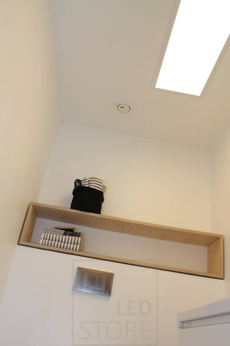 Salon du logement 2014 : panneau LED 300x1200 sur le plafond des toilettes. Ledstore.fi