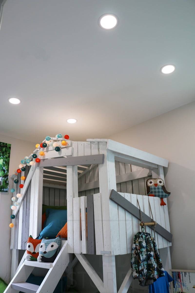 Salon du logement 2015 : 4 pcs Plafond 160 au plafond d'une chambre d'enfant. Ledstore.fi