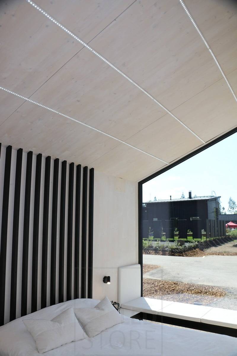 Salon du logement 2019 : Bande LED rainurée dans le plafond. Ledstore.fi