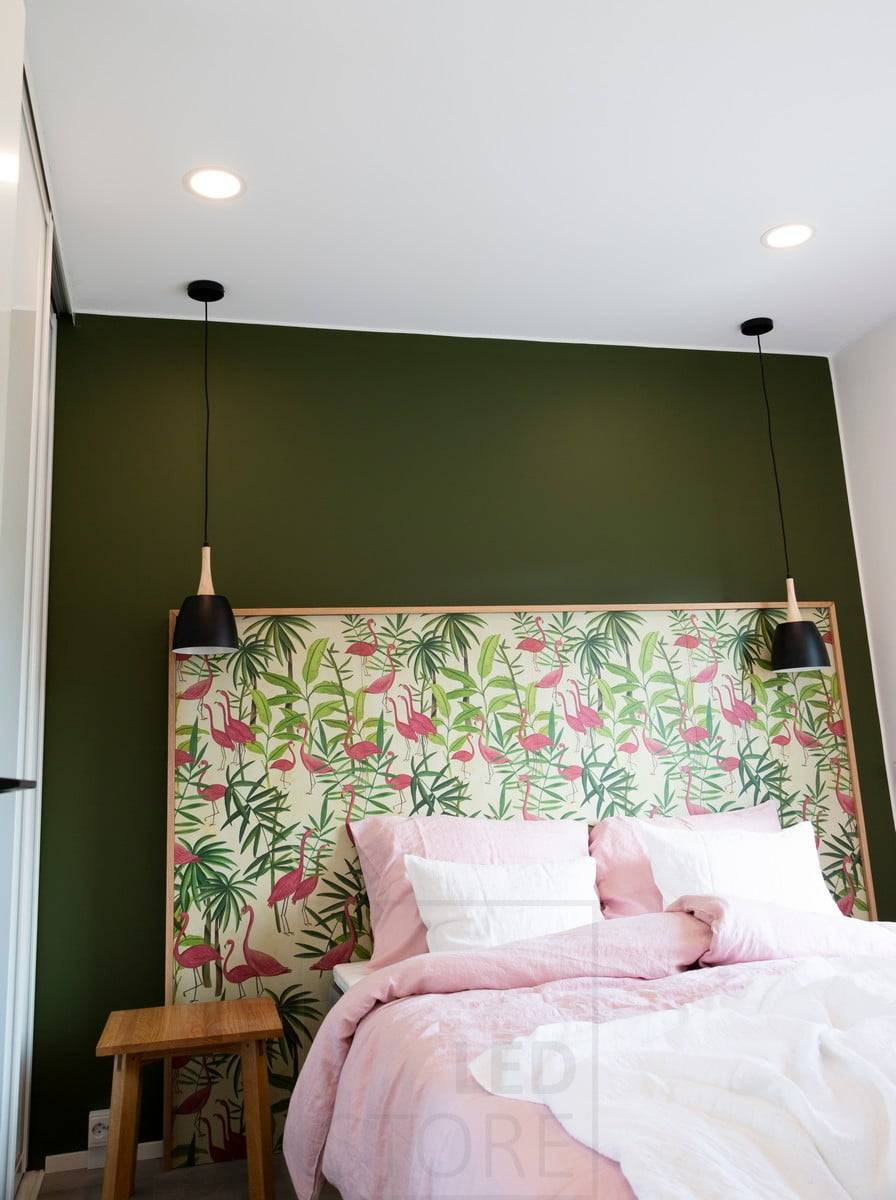 Salon du logement 2020 : dalles de plafond rondes de 200 mm dans le plafond de la chambre à coucher. Ledstore.fi