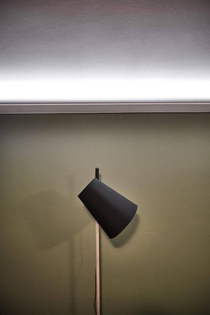 Alttext : "Logo LED STORE avec texte blanc sur fond vert, avec "LED STORE" empilé verticalement dans un carré blanc.