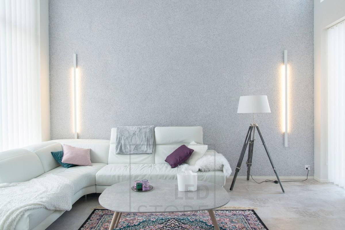 Wall LINE 1700 fournit de la lumière indirectement à travers le mur, ce qui le rend particulièrement adapté aux espaces atmosphériques tels que les chambres à coucher, les salons, mais aussi les salles de bains grâce à sa protection IP44. Ledstore.fi