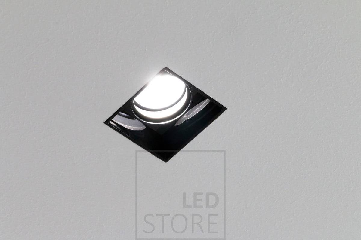 Comment les spots cachés sont-ils fabriqués dans les hôtels ? Voici comment : Le spot Led PIILO est un luminaire en plâtre qui crée un aspect architectural et hôtelier. Un peu de travail supplémentaire pour l'installation, mais un excellent résultat ! Ledstore.fi