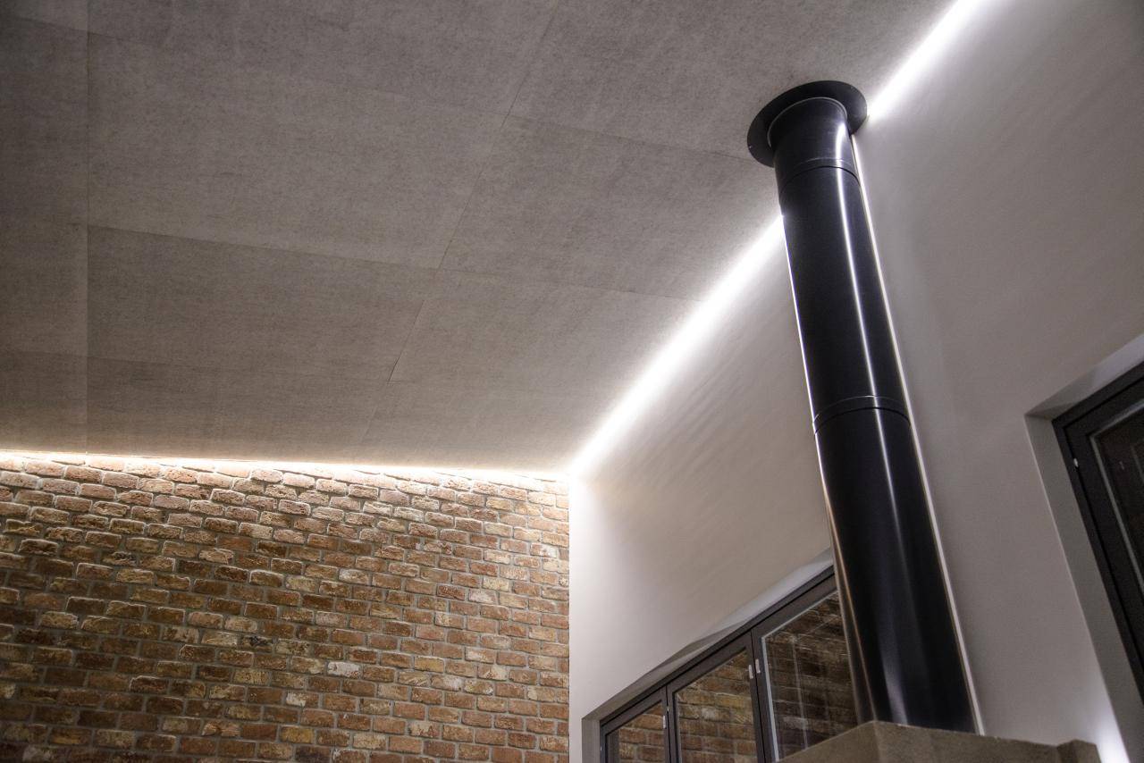 Fond vert avec le texte "LED STORE" en lettres blanches grasses au milieu, promouvant des solutions d'éclairage LED efficaces sur le plan énergétique.