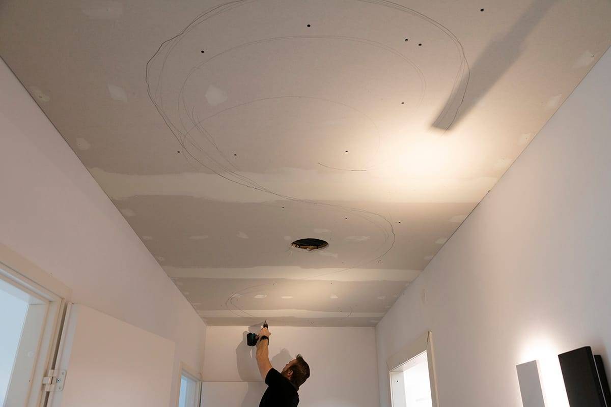 Formes courbes d'abord avec un crayon