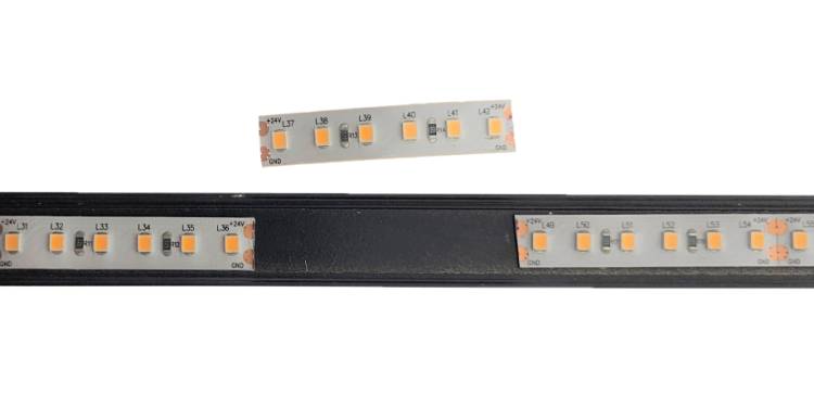 Déconnectez le morceau de ruban LEd coupé