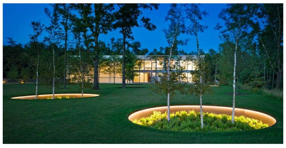 Parterre de fleurs encastré avec bande LED montée sur la tranche