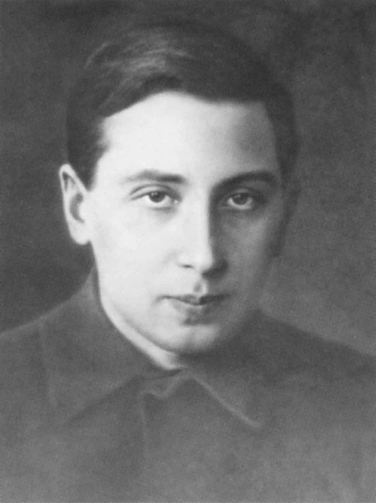 Led history - Oleg Losev des années 1940.