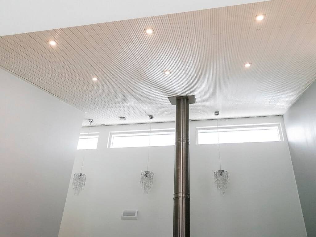 Texte LED STORE sur carré blanc, fond vert - Marque de magasin d'éclairage LED, enseignes d'éclairage écologique.