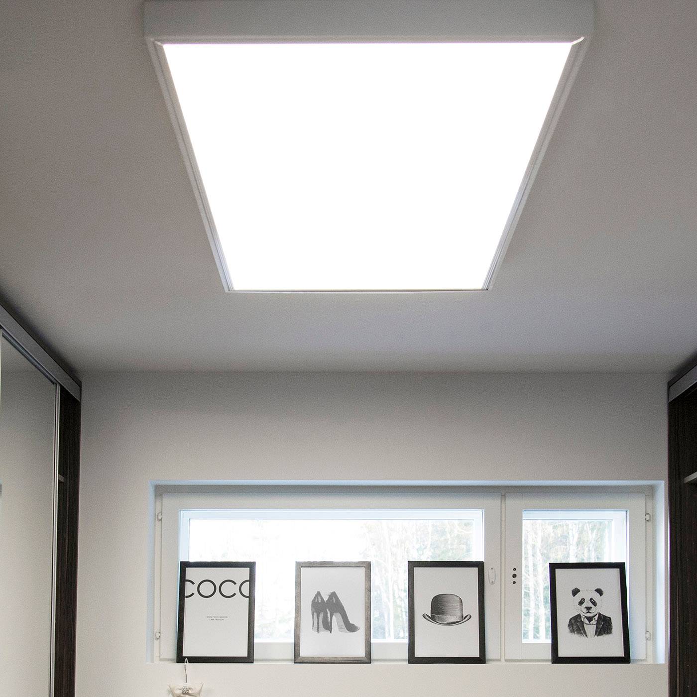 Panneau Led 600*1200 dans un cadre de surface.